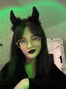 FakeLamb Kiss of the Witch Pic 4