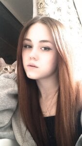 CloverDrews Someone is spying on me 圖片