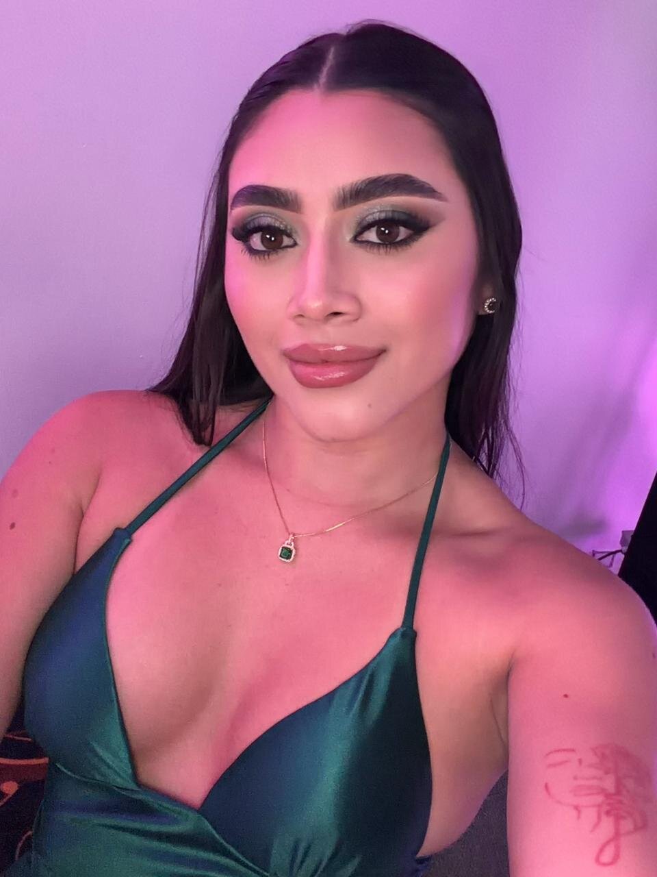 angeline-777 My lovers! new Goal! can u help me w 1000 likes?😣😈 Hình