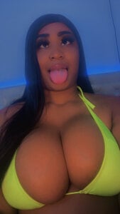 ahegao👀 de KimberlyBigBoobs  4 Imagens