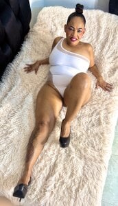 chiquimaturesexy Public Pic 6