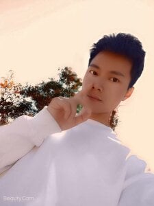 Qianluo003: Public ( 3 фото)