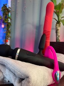 lizzy_kane My Lovense toys 💜 Pic 4