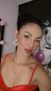 Charlotteblair hello handsome 💃👠🥰 Gambar 2