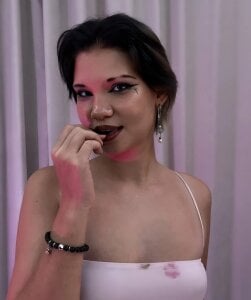 HarperMarryson Velvet Dreams Pic