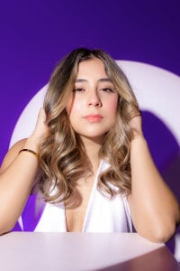 MelodyRey_ L I R I O S 💜 Pic 4