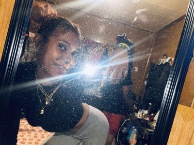 carmelbbyx22 Public Gambar