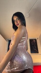 Alahia_Rodriguez Public Gambar 9