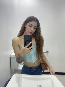 Isangel_ Public Foto 3