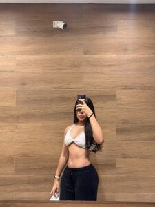 Chloe_Storm212 Public Pic 3