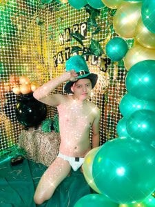 Kevin_Charless Public รูป  5