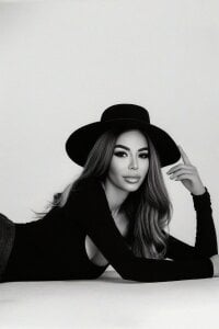 Alessa_Burns 🤍🖤Oldschool Mood🤍🖤 Pic 4