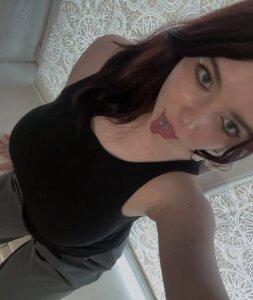 ThuBoppre White makeup Pic 5