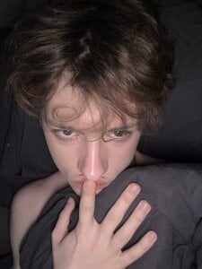 Angel_Crave Public Pic 3