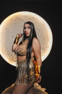 LeahLombardi_ 🪔Golden Eclipse🪔 Bilde 2