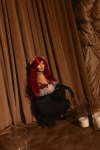 AnneTLi Halloween Pic 2