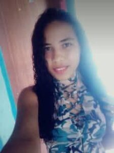 sarasmall415 Public Pic