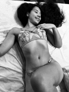 alina_hart In Black and White Today 🖤 Εικόνα 5