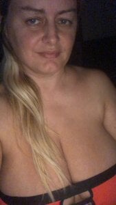 Meliss_Official9 Play my tots slika 9