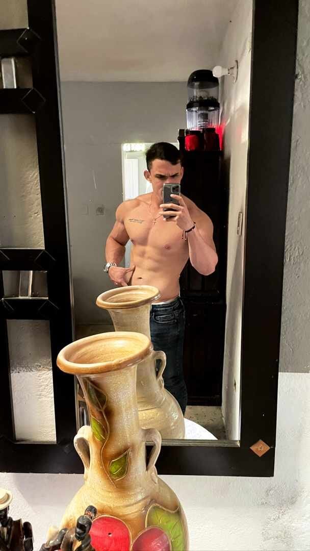 Трендове зображення  9841 Regansmiths