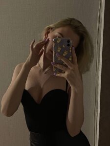KarenMassey's Sex Photo Gallery with Nude Pics | Stripchat