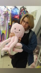 NisamArim Work and play Pic 2