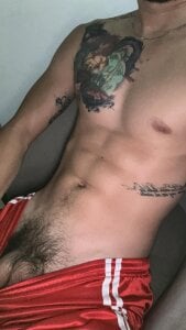 danielv_95 Hairy Pic