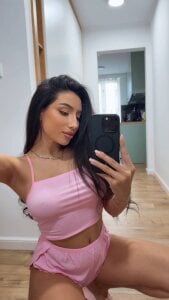 GinaValentinna Me Gambar