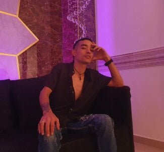 Public od Emmastee  3 snímek