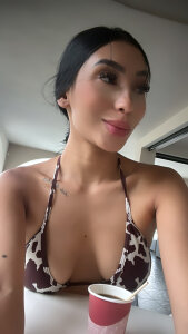 emmma_smith ☘️💫🏖️ Pic