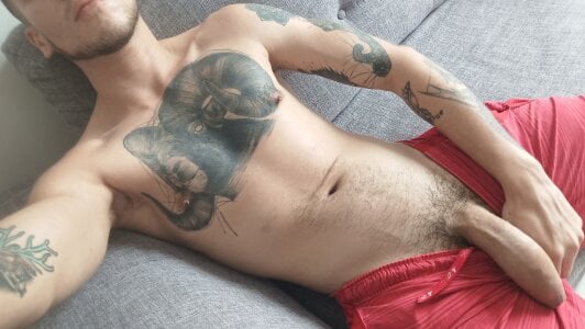 boyfirehot69 HUGE COCK! Pic 3