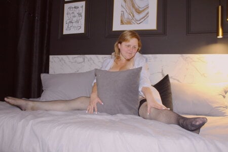 ScarlettSoft Your sexy lady Pic 4