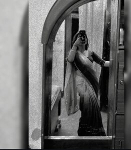 Public de Aayeshu  6 Imagens