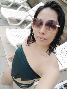 Lady_Crimson Looking forward to knowing more about you 😉 Pic 3