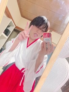 nuu1_221 巫女 Pic 3