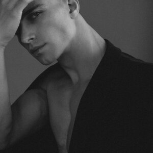 Nik_Sharp back in black Fotografie 5