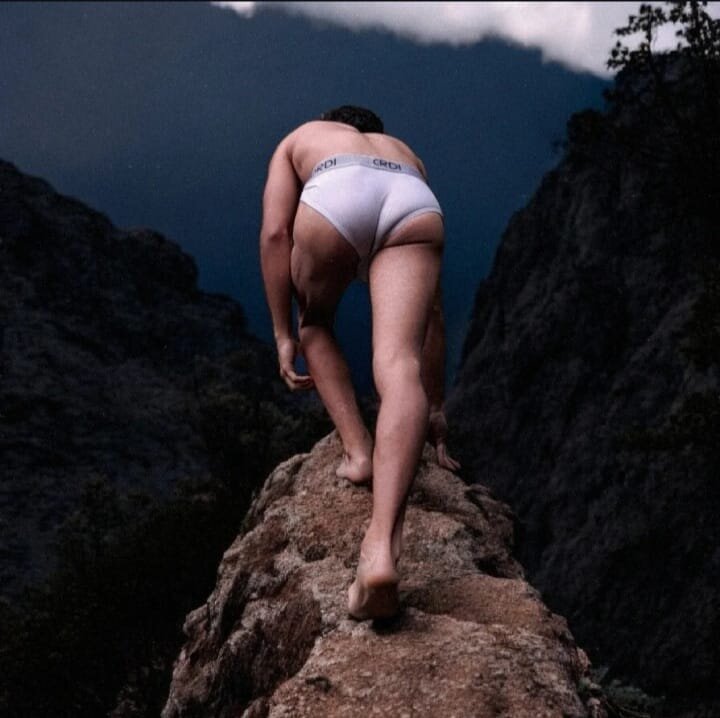 Foto  3371 de NicolaiKarav – em alta