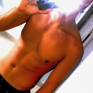 Bernymanstrong Public Foto 3