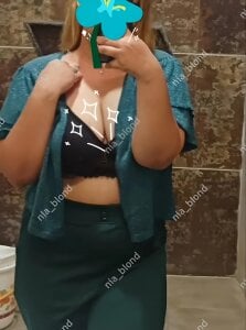 nia_blond_CAM Public Pic