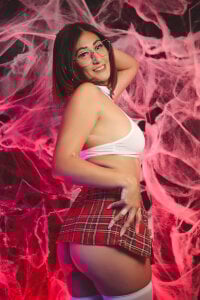 SharisWillian Schoolgirl Foto 2