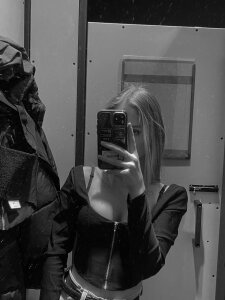 MonaChasey Hello! Pic 3