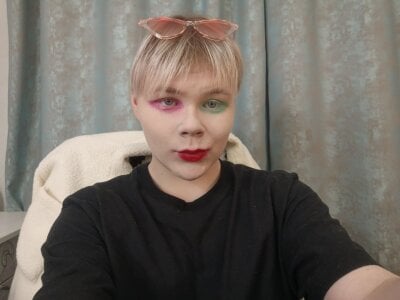 Brian_Mils Evening makeup Pic 2