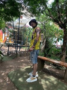 Boy Cum de Boy_tatto77  2 photos