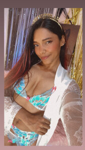 Alliz_Collette Public Pic 9