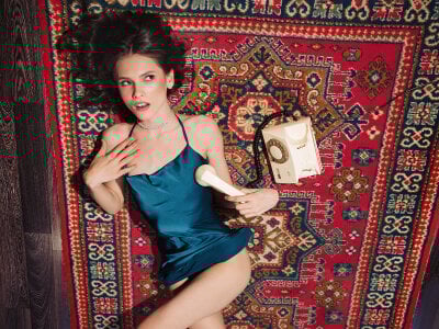 GIGI_DAVS kiss Pic 6