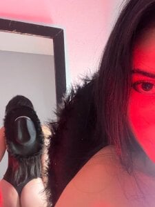 👠✨ Elegance can flirt too—agree? de lara_madisson  5 Imagens