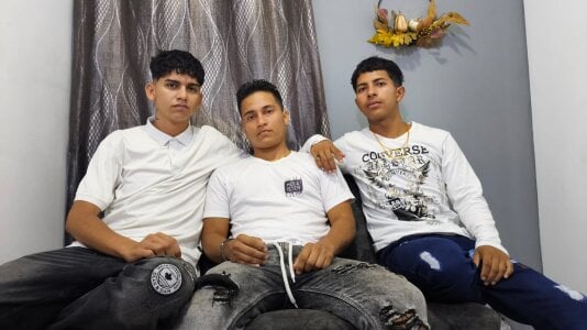 Public od Latins_boysxxx  2 snímek