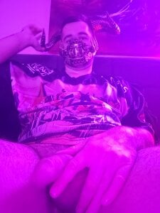 ApexPuppy Waking up with your demons 😈 Pic