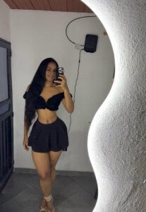 NikolRose flirtatious Pic