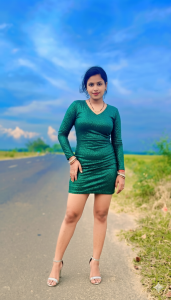 Yummytomy Sexy poses Pic 3